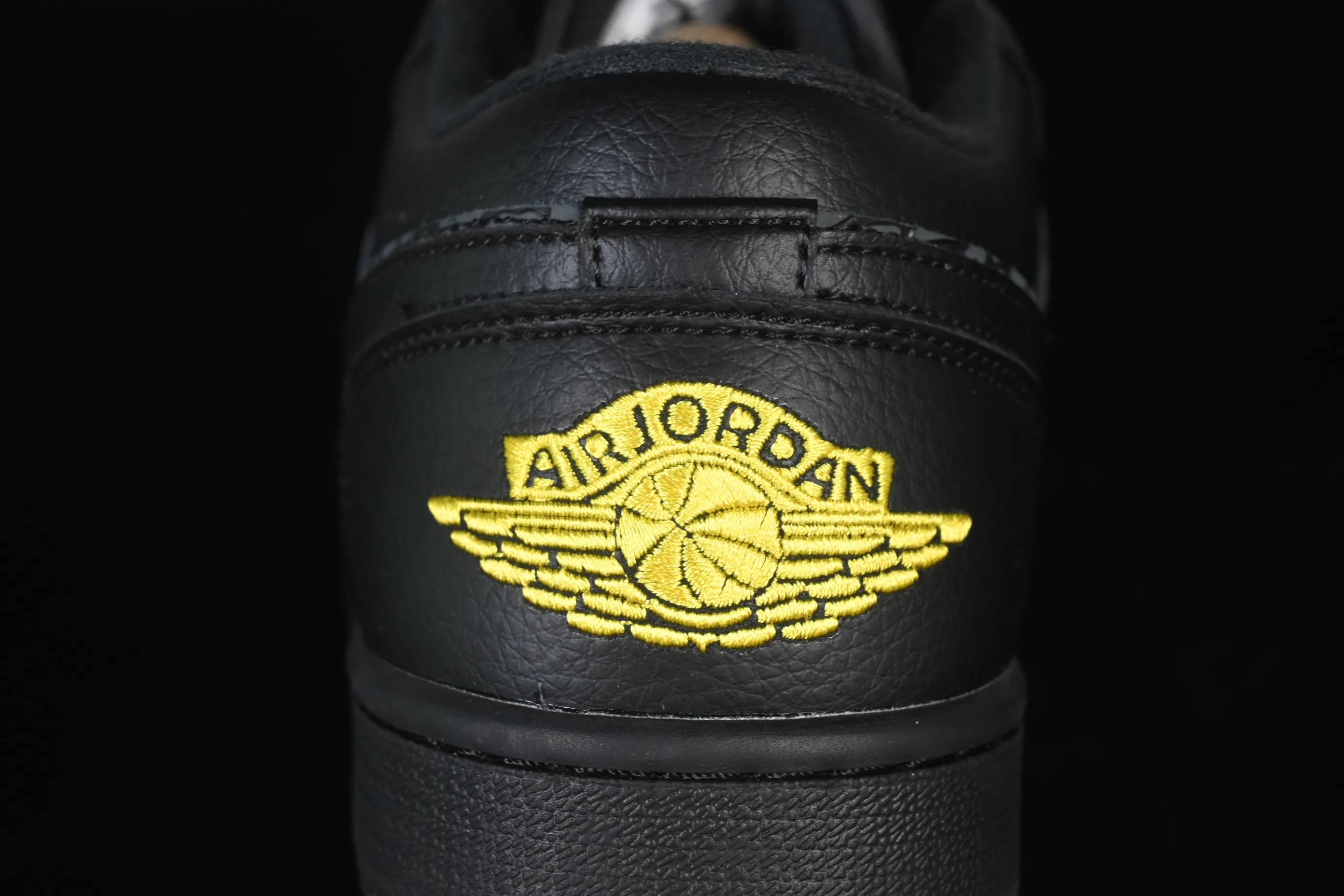 All Categories Air Jordan Jordan Series Basketball Shoes Air Jordan 1 Low Air Jordan 1 Low "Elephant" AJ1 Joe 1 Explosion Danger Warning Low-top Cultural Casual Shoes IM6568-010